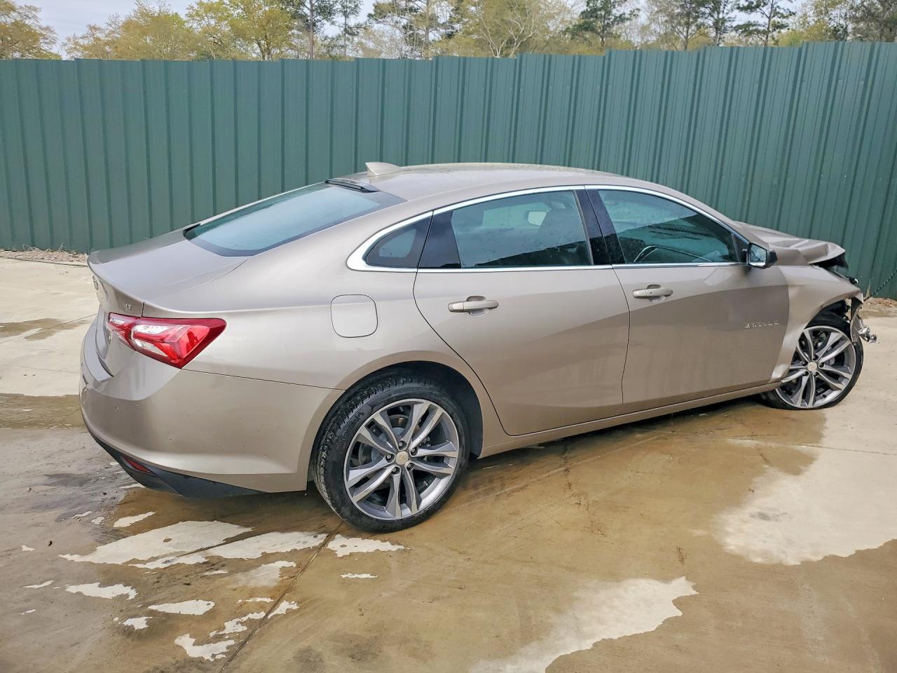 2024 Chevrolet Malibu Premier - zdjęcie 3