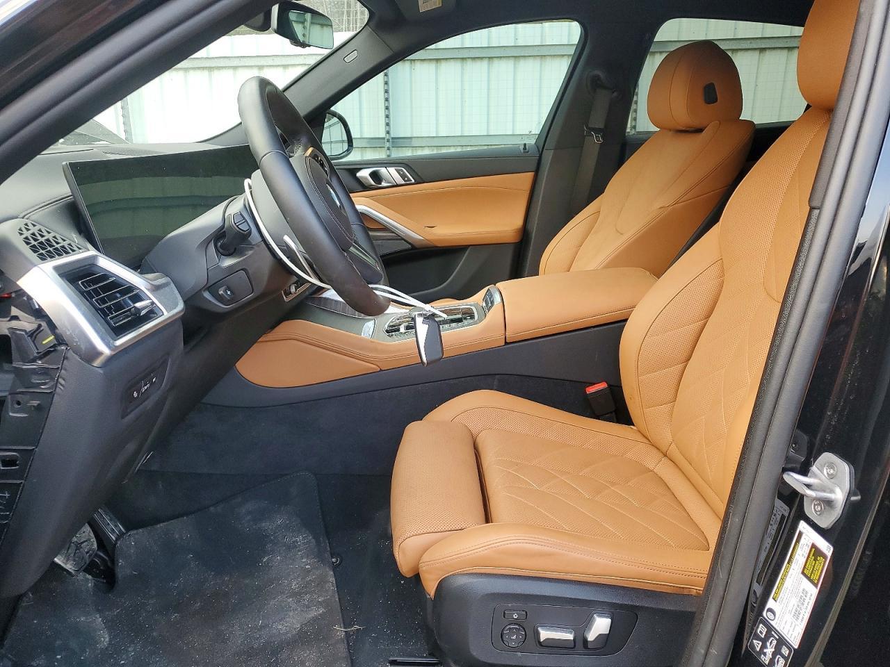 2025 BMW X6 xDrive40I - zdjęcie 7