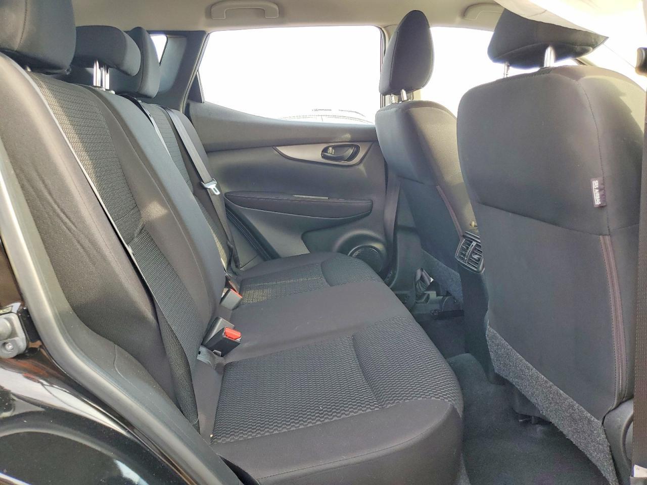 2019 Nissan Rogue Sport S - zdjęcie 10