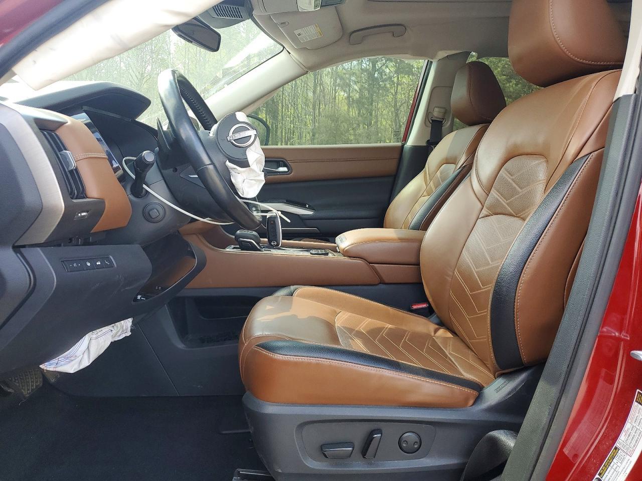 2023 Nissan Pathfinder Platinum - zdjęcie 7