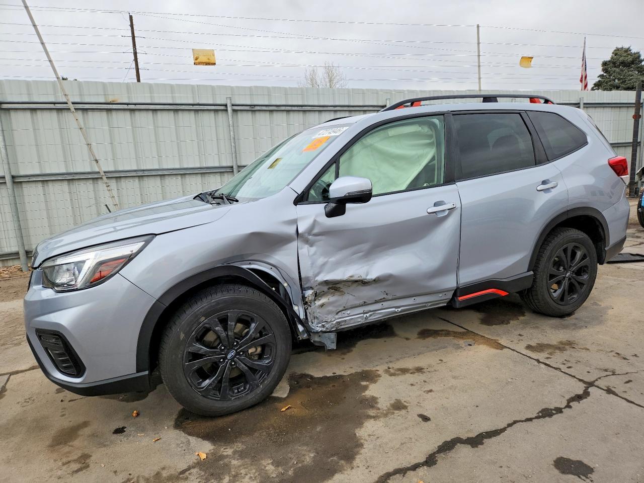 2020 Subaru Forester Sport - zdjęcie główne