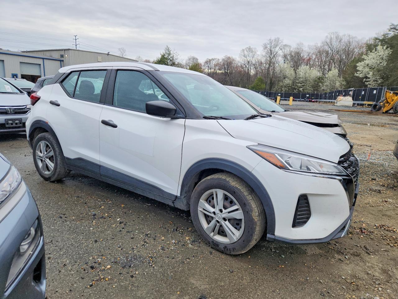 2021 Nissan Kicks S - zdjęcie 4