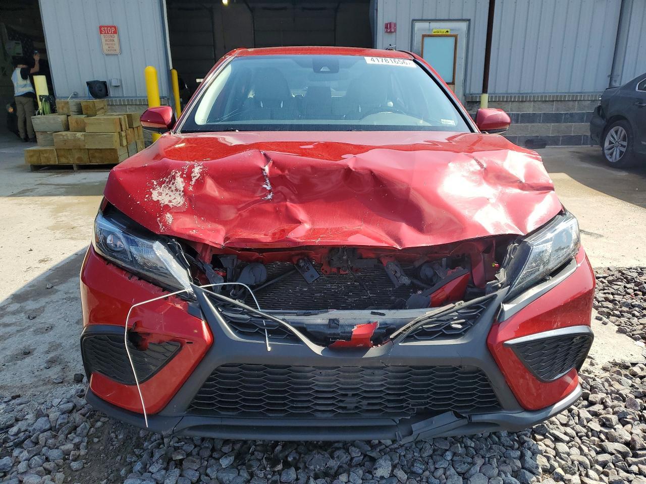 2021 Toyota Camry Se - zdjęcie 5