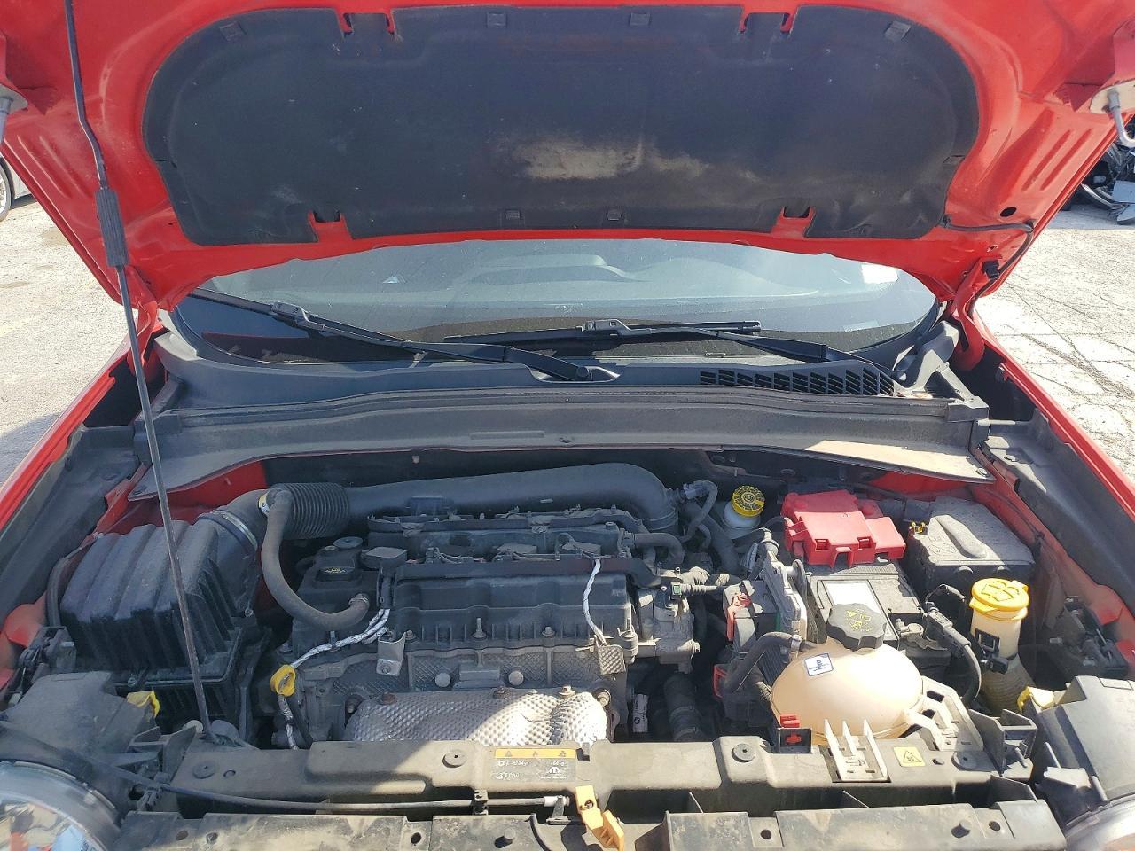 2021 Jeep Renegade Latitude - zdjęcie 11