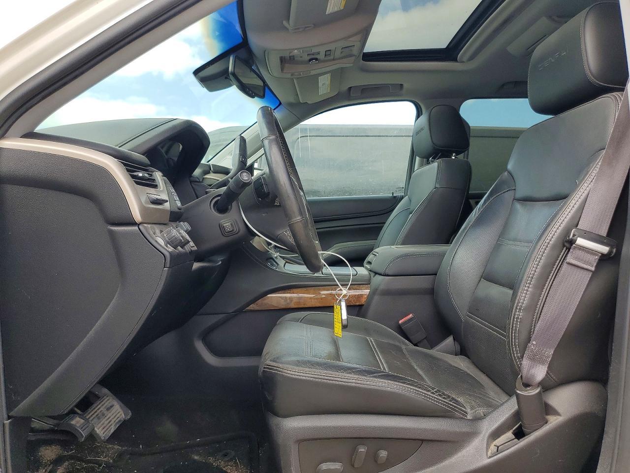 2015 GMC Yukon Denali - zdjęcie 7