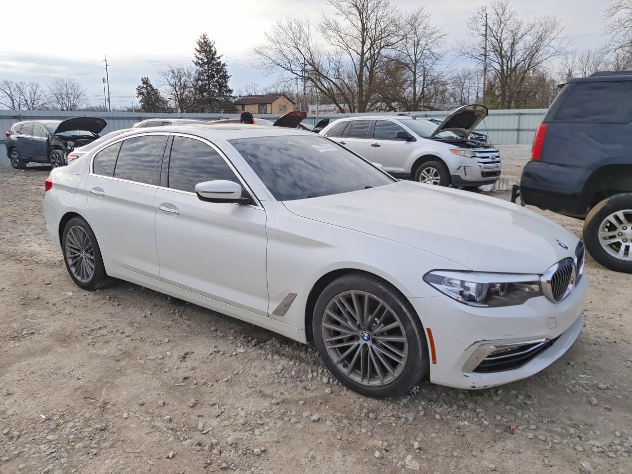2018 BMW 530 I - zdjęcie 4