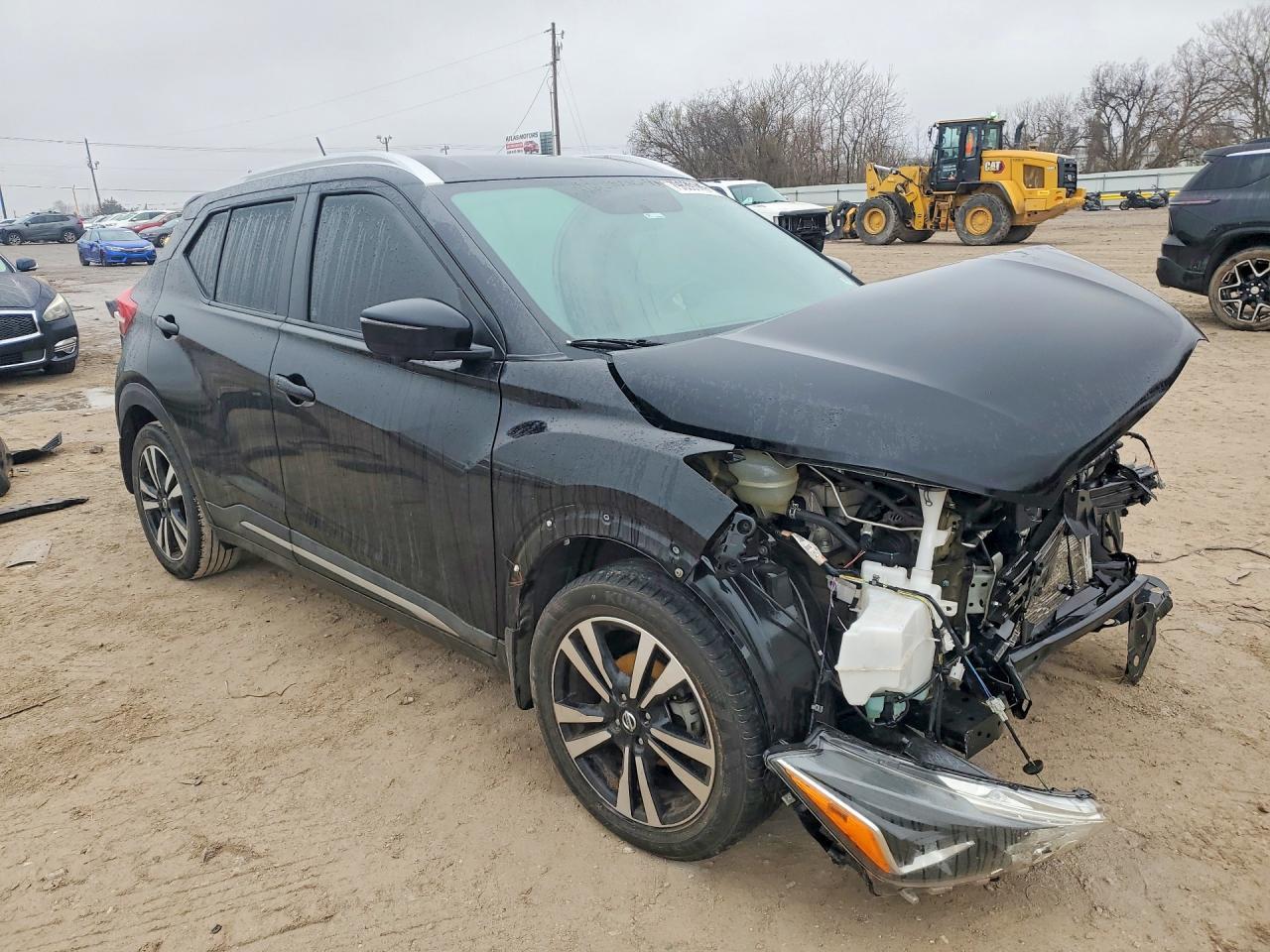 2019 Nissan Kicks Sr - zdjęcie 4