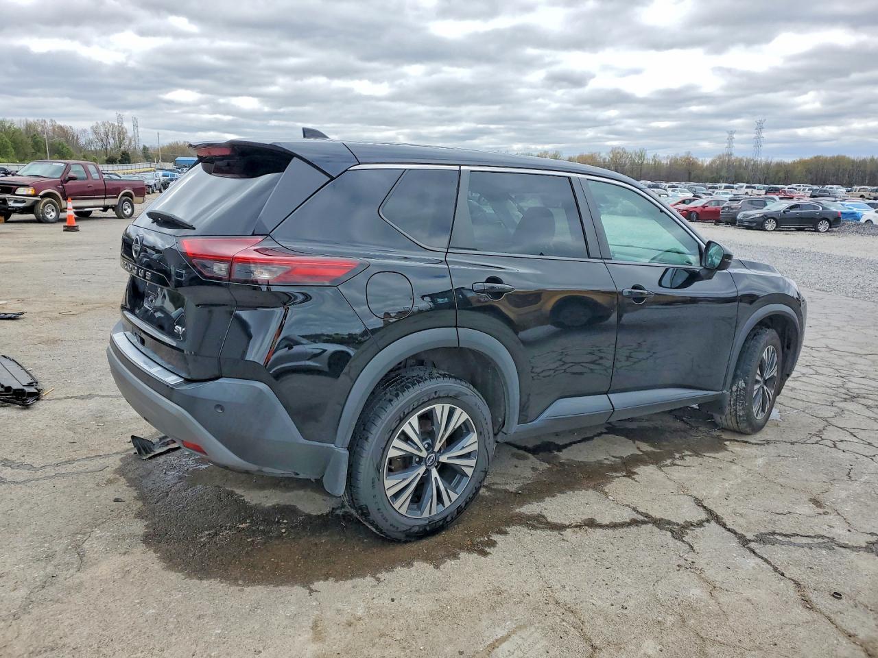 2022 Nissan Rogue Sv - zdjęcie 3