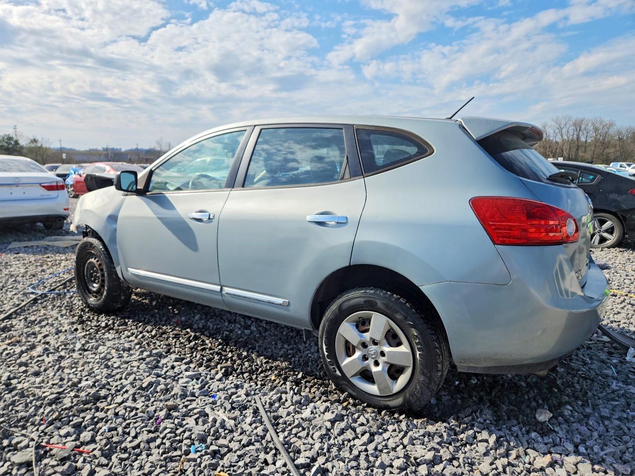 2014 Nissan Rogue Select S - zdjęcie 2