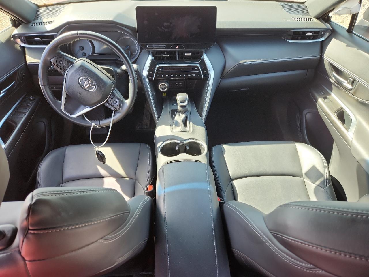 2024 Toyota Venza Nightshade Edition - zdjęcie 8