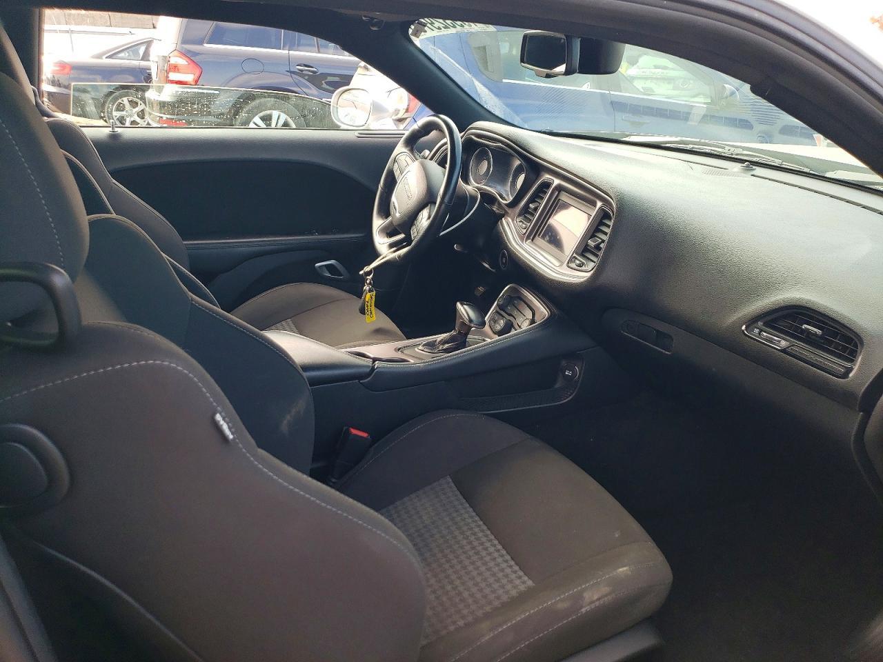 2021 Dodge Challenger R - zdjęcie 8