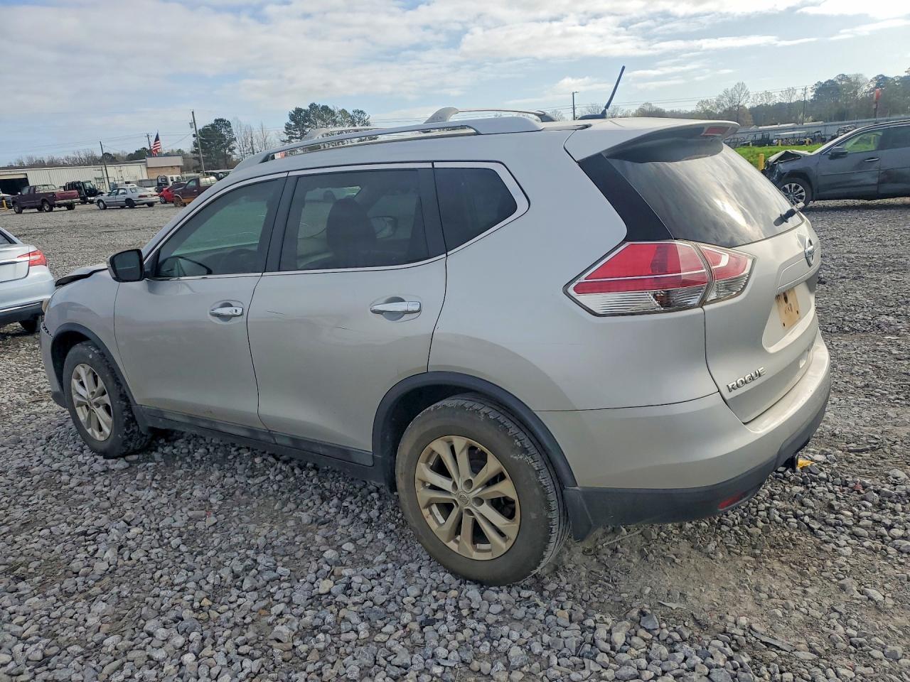2014 Nissan Rogue Sv - zdjęcie 2