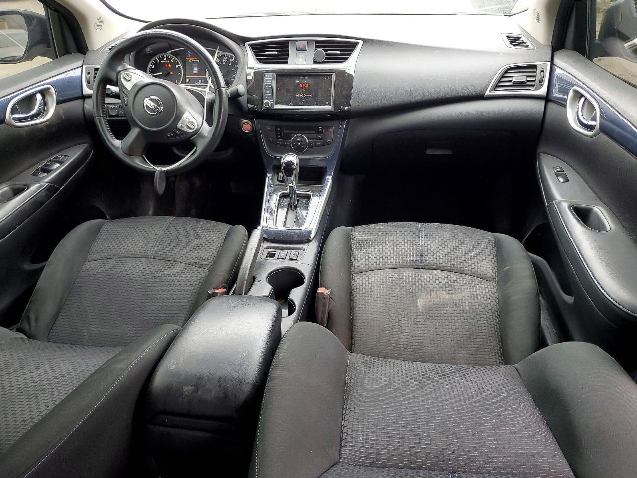 2019 Nissan Sentra Sr - zdjęcie 8