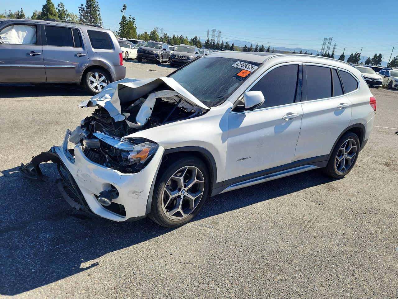 2016 BMW X1 xDrive28I - zdjęcie główne