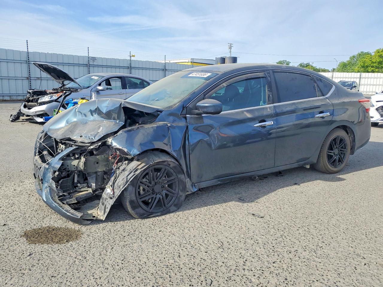 2014 Nissan Sentra S - zdjęcie główne