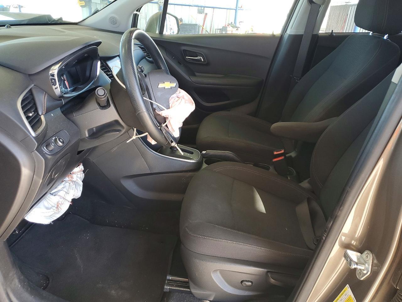 2021 Chevrolet Trax Ls - zdjęcie 7