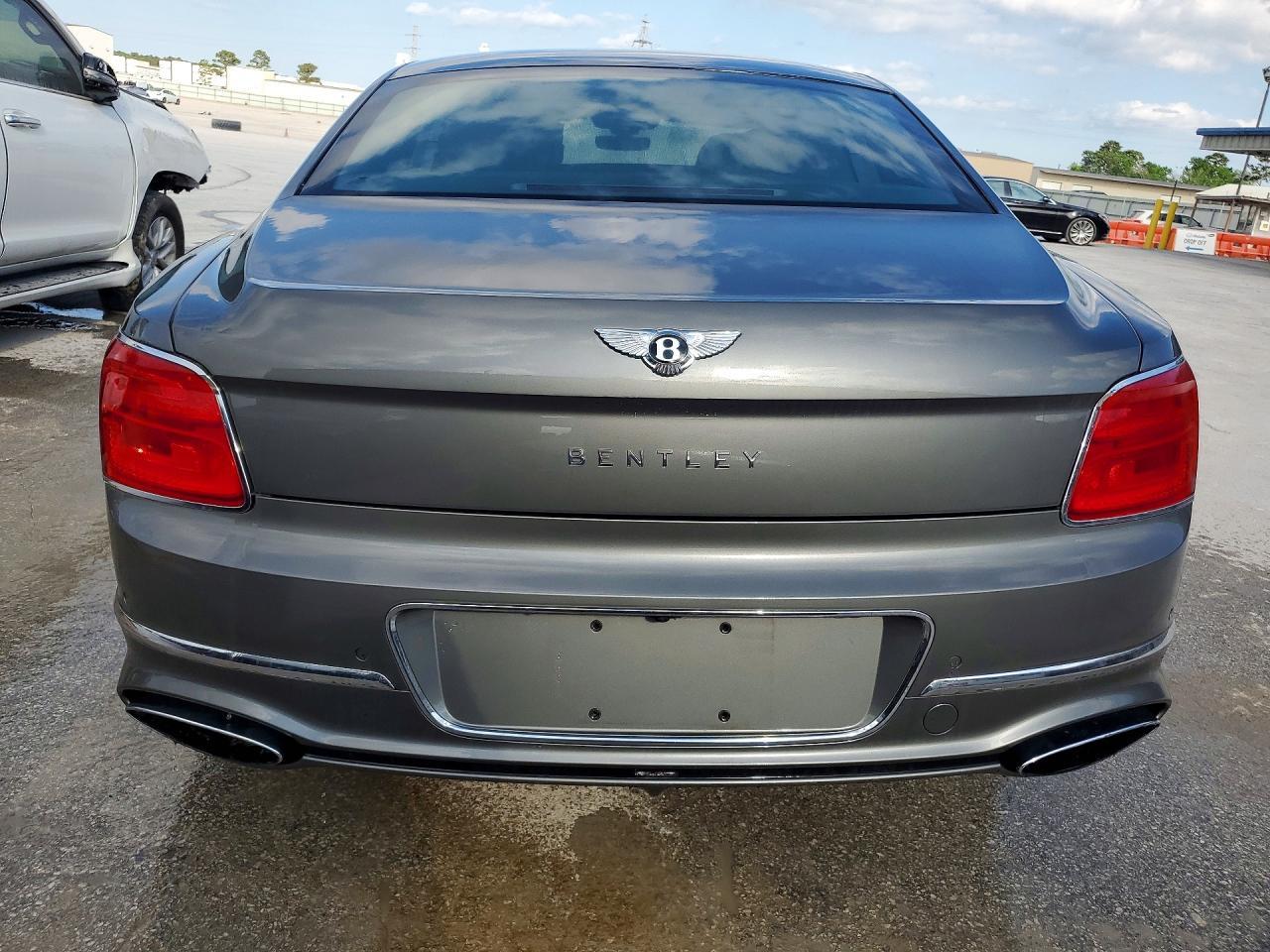 2023 Bentley Flying Spur - zdjęcie 6