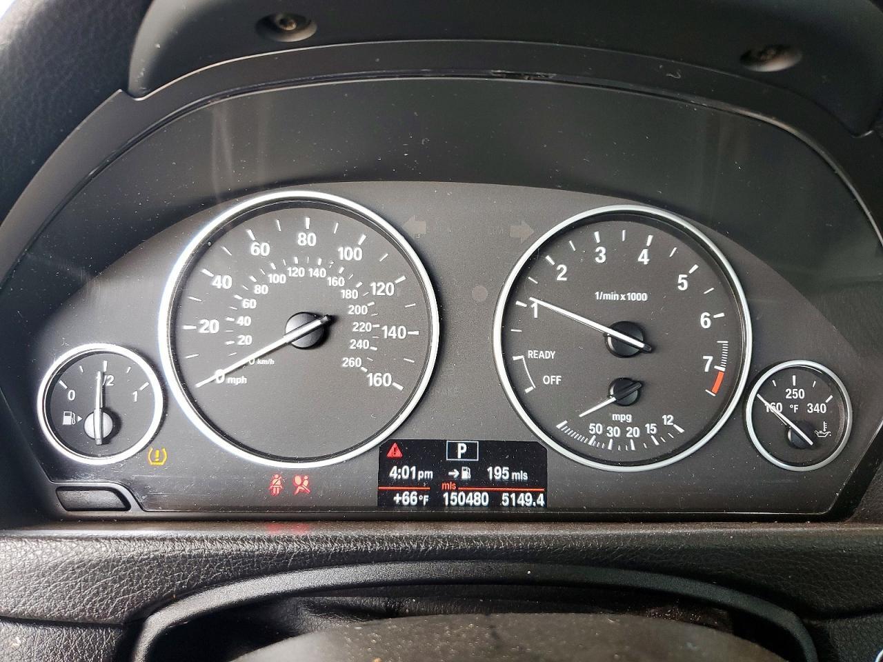 2013 BMW 328 I - zdjęcie 9