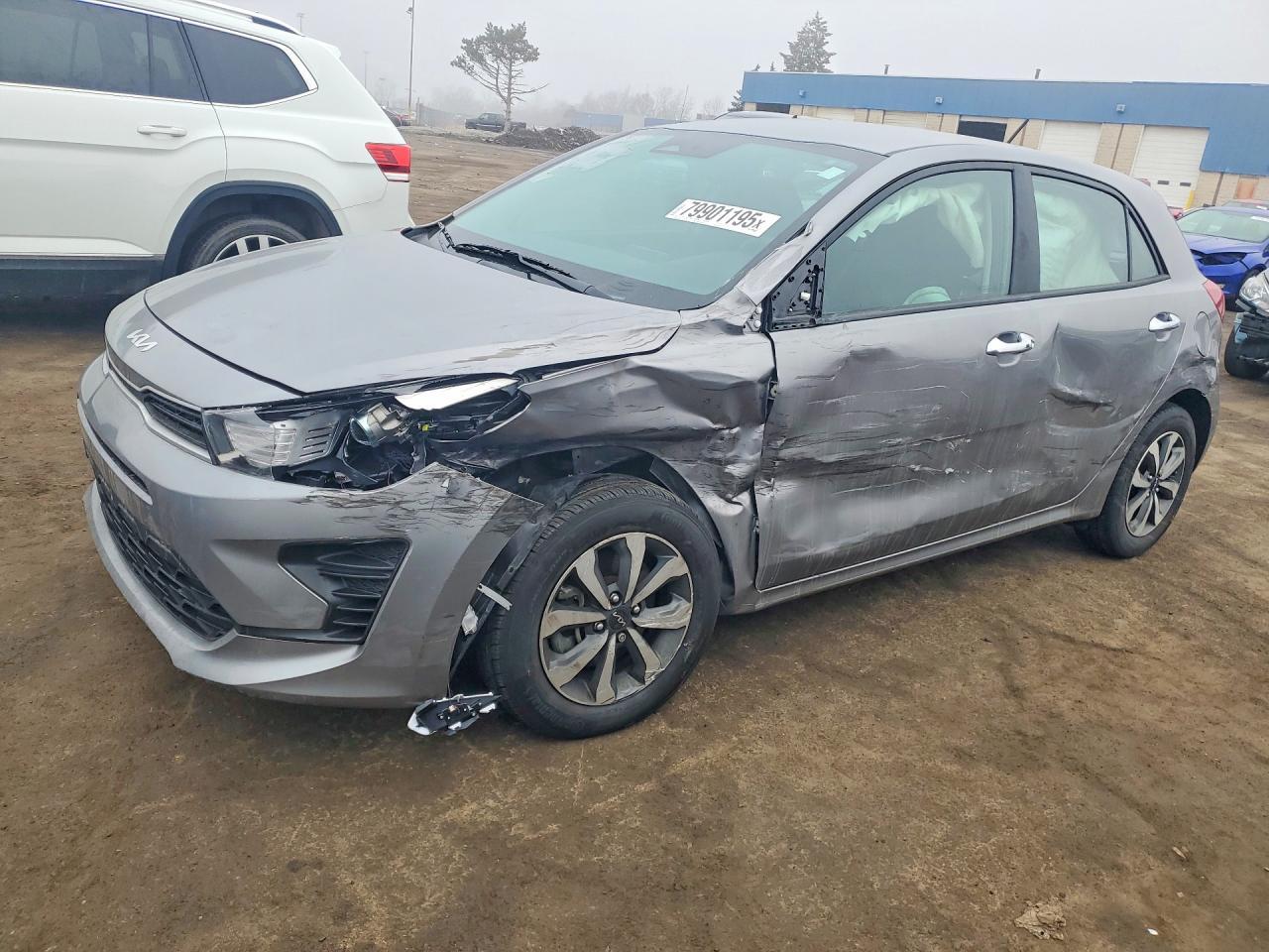 2023 Kia Rio 5-Door S - zdjęcie główne