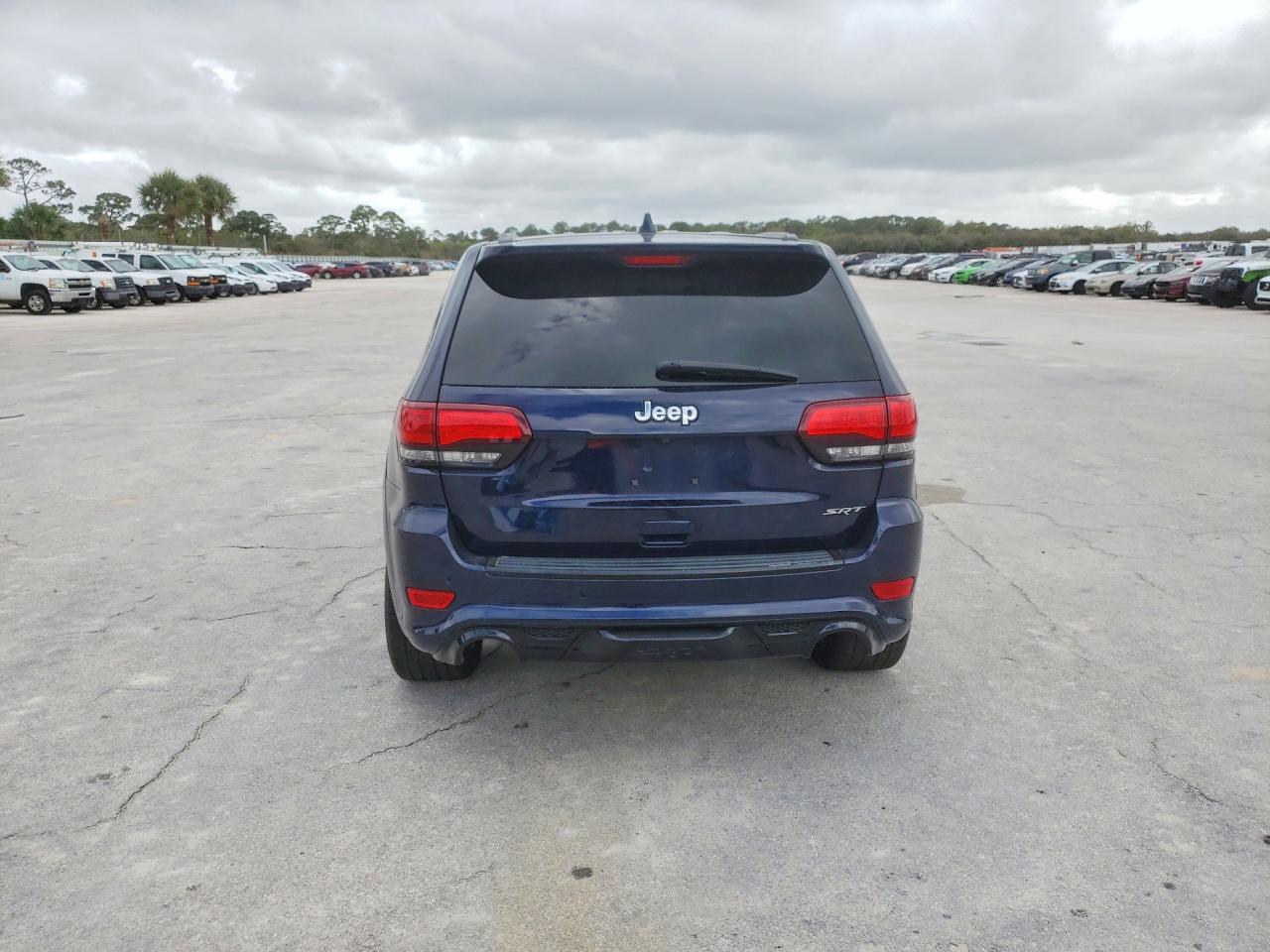 2017 Jeep Grand Cherokee Srt-8 - zdjęcie 6