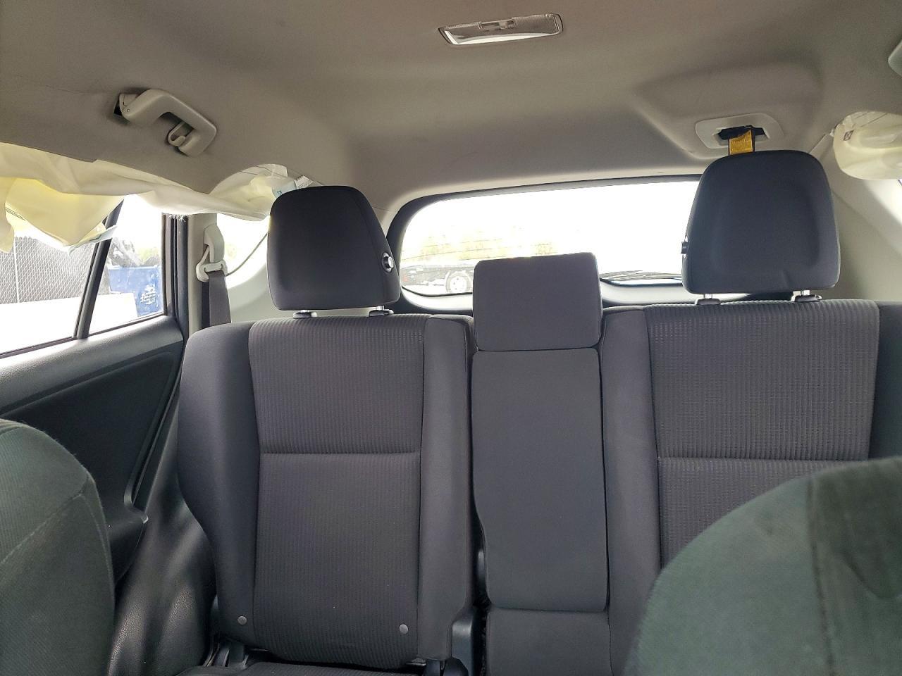 2018 Toyota Rav4 Le - zdjęcie 10