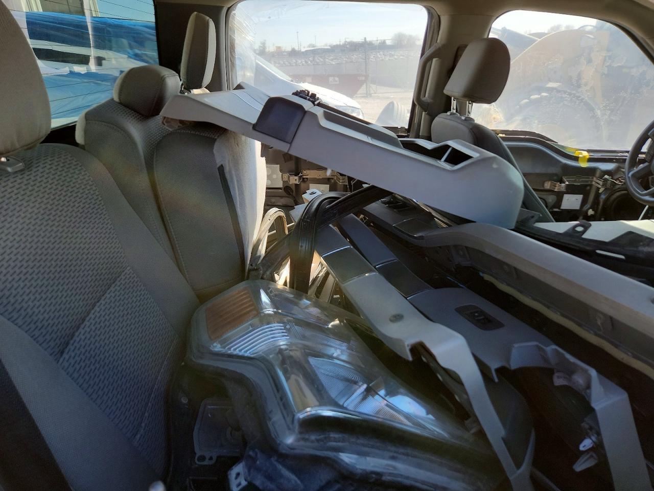2022 Ford F250 Super Duty - zdjęcie 10