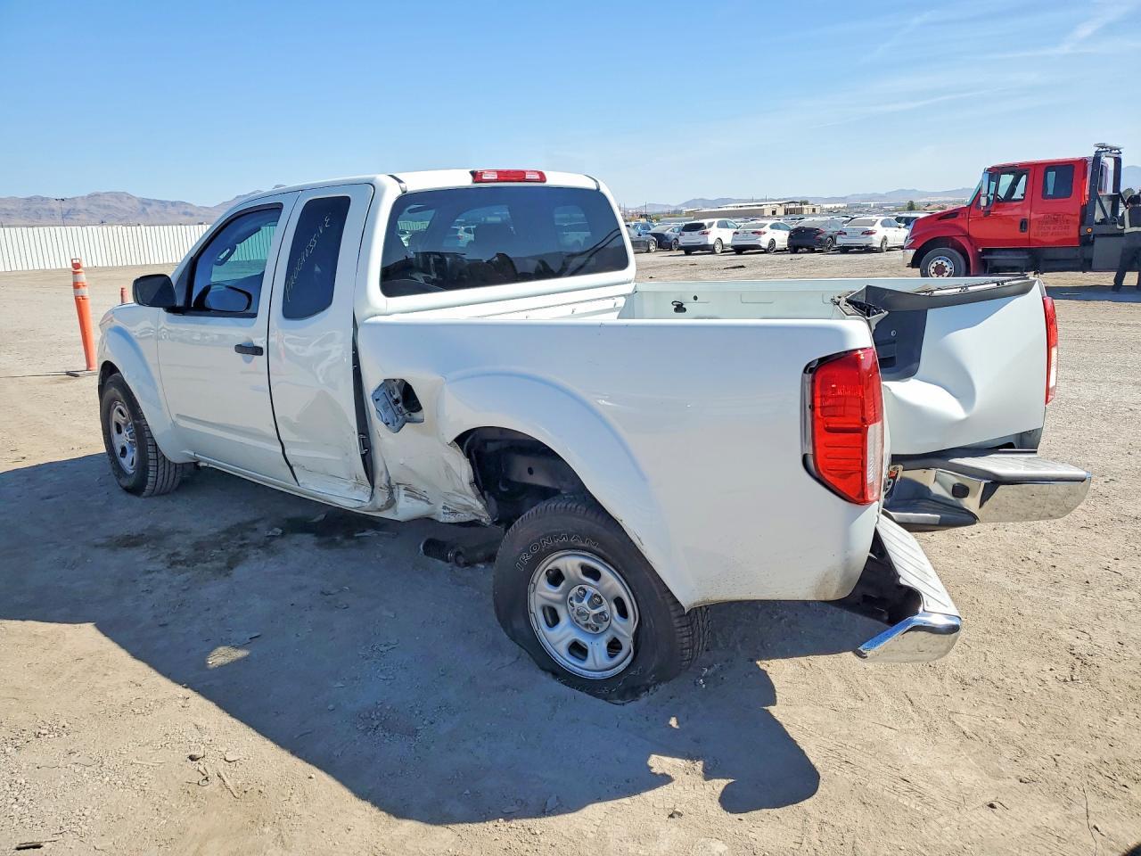 2015 Nissan Frontier S - zdjęcie 2