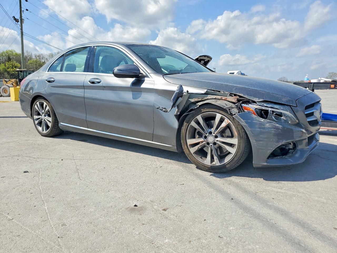 2017 Mercedes-Benz C 300 - zdjęcie 4