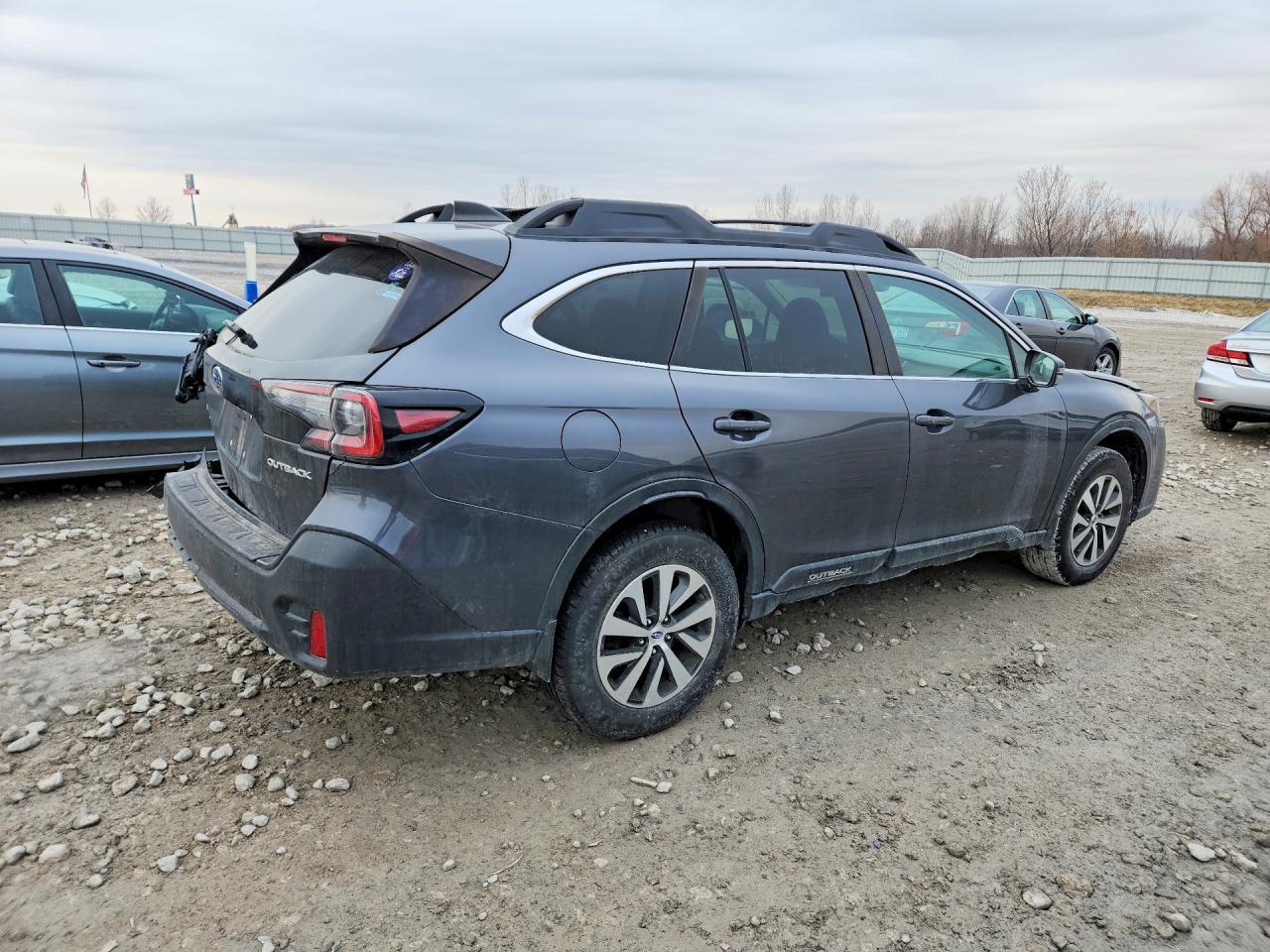2020 Subaru Outback Premium - zdjęcie 3