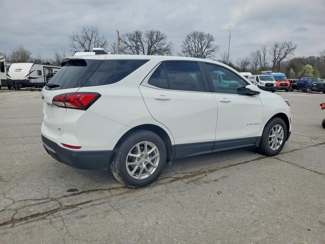 2022 Chevrolet Equinox Lt - zdjęcie 3