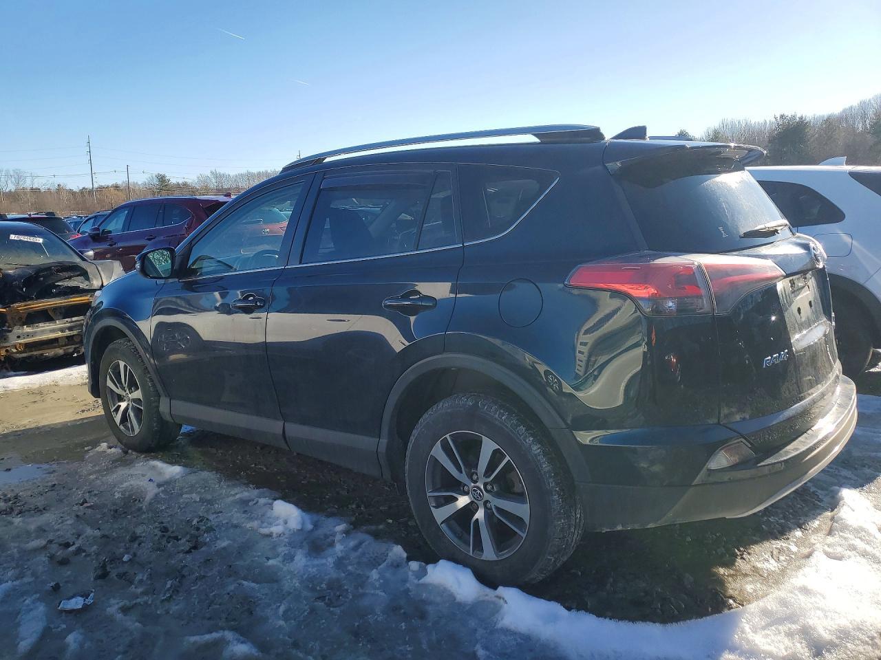 2018 Toyota Rav4 - zdjęcie 2