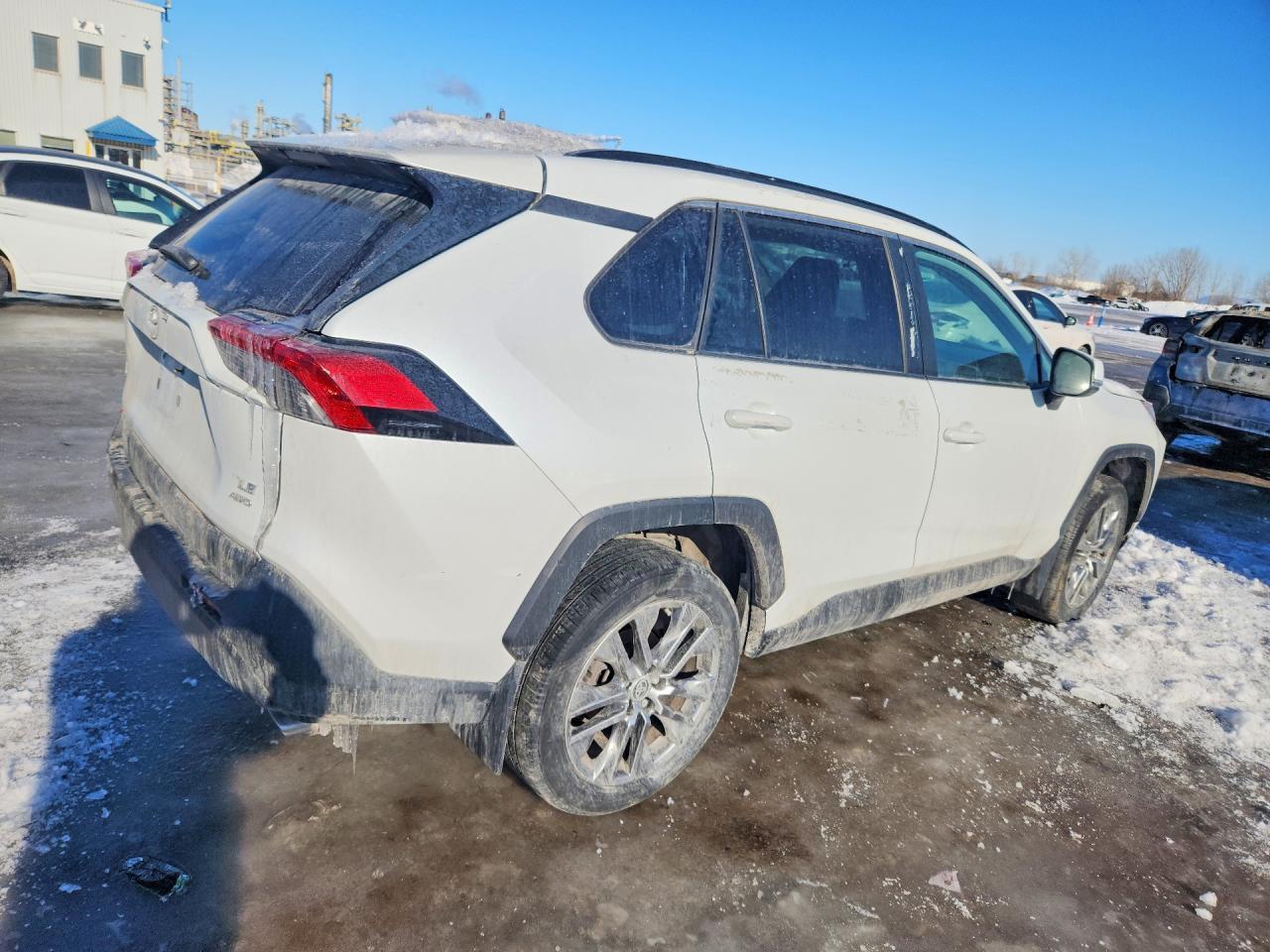2023 Toyota Rav4 Xle - zdjęcie 3