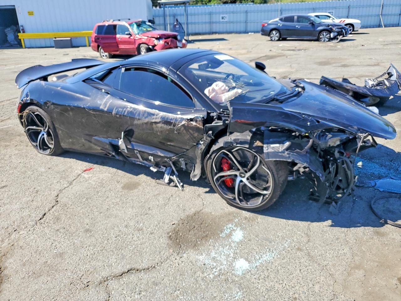 2024 Mclaren Automotive 750S - zdjęcie 4