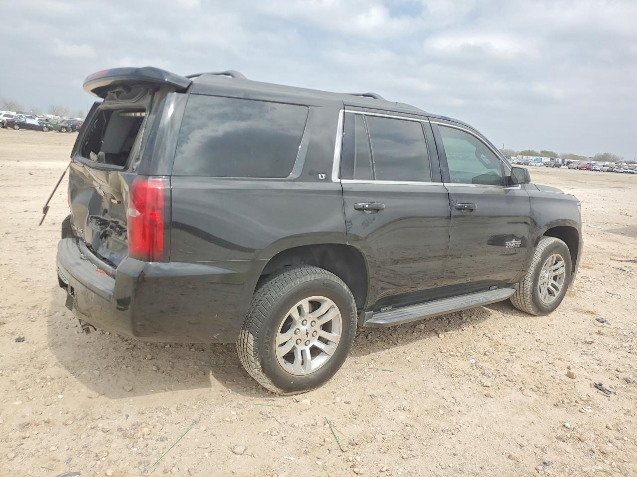 2018 Chevrolet Tahoe C1500 Lt - zdjęcie 3