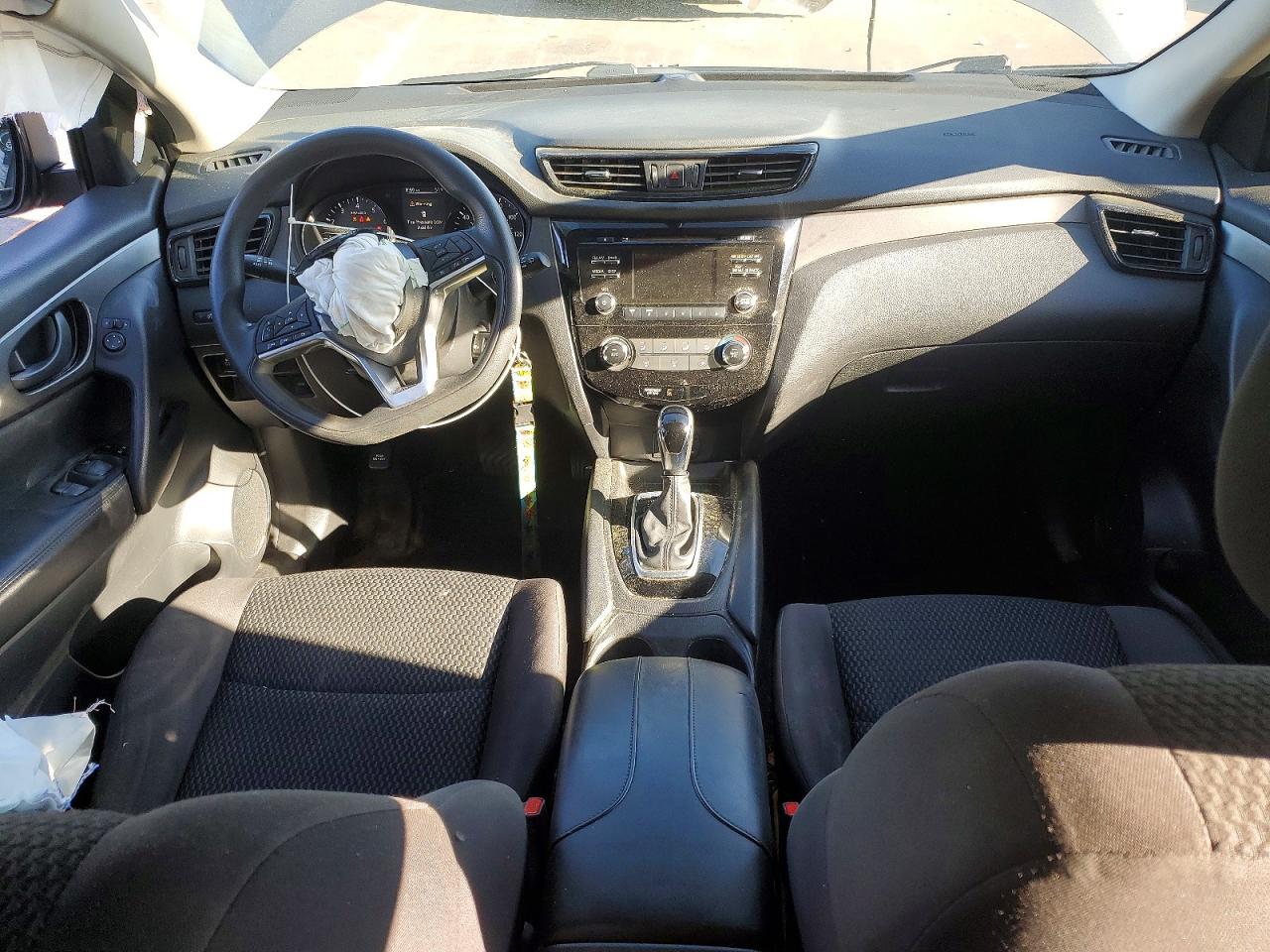 2017 Nissan Rogue Sport S - zdjęcie 8