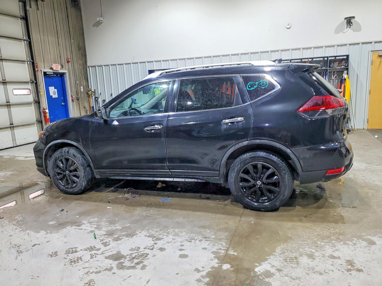 2018 Nissan Rogue Sv - zdjęcie 2