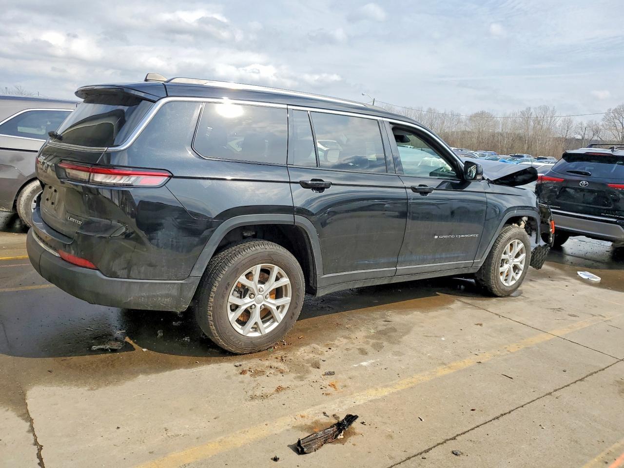 2023 Jeep Grand Cherokee L Limited - zdjęcie 3