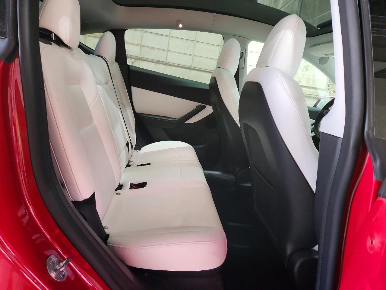 2022 Tesla Model Y - zdjęcie 11