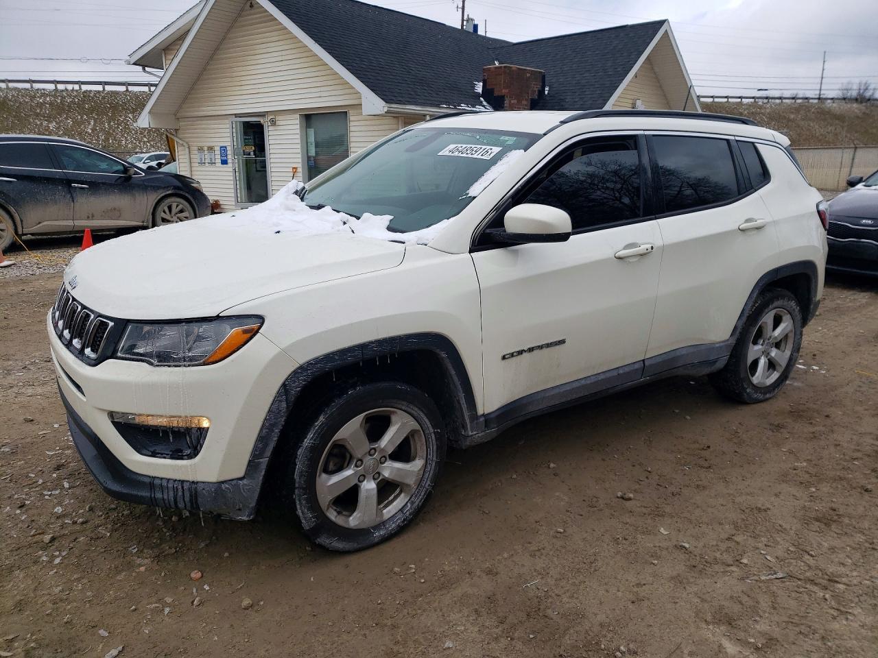 2020 Jeep Compass Latitude - zdjęcie główne