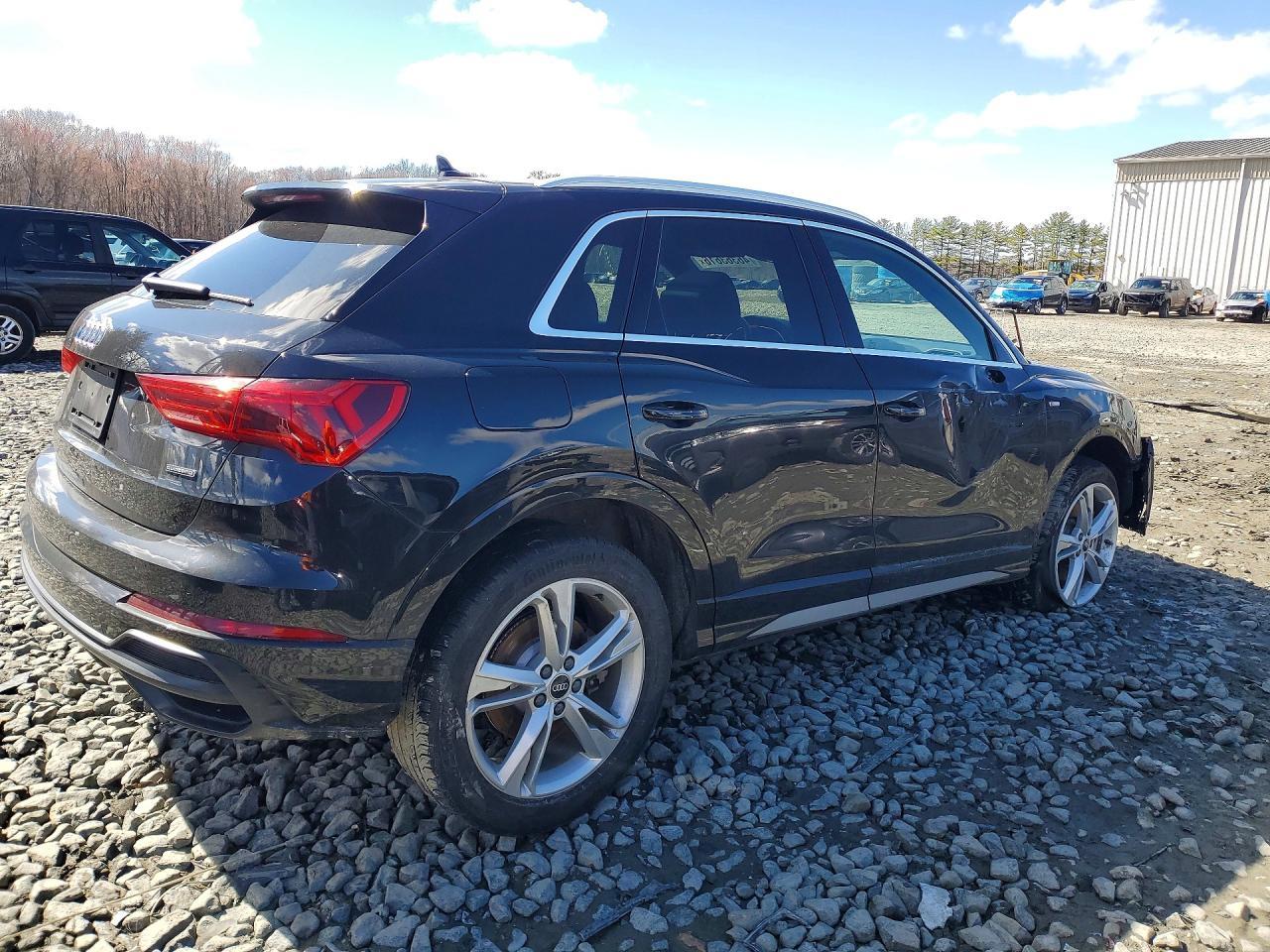 2021 Audi Q3 Premium Plus S Line 45 - zdjęcie 3