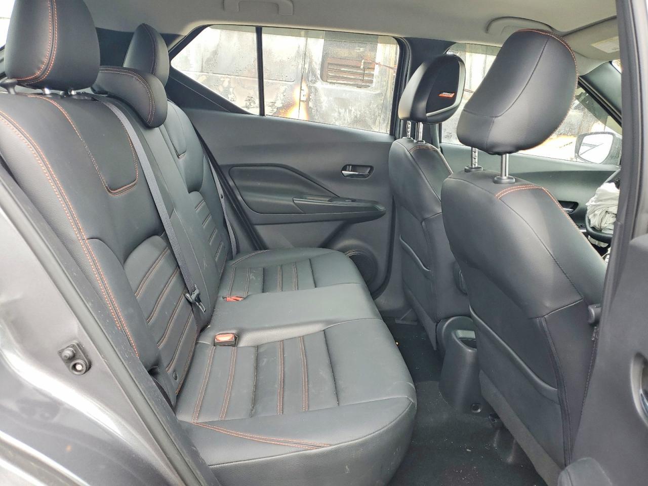 2019 Nissan Kicks S - zdjęcie 11