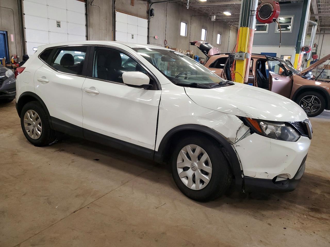 2019 Nissan Rogue Sport S - zdjęcie 4