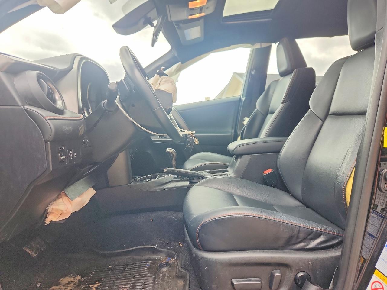 2017 Toyota Rav4 Se - zdjęcie 7