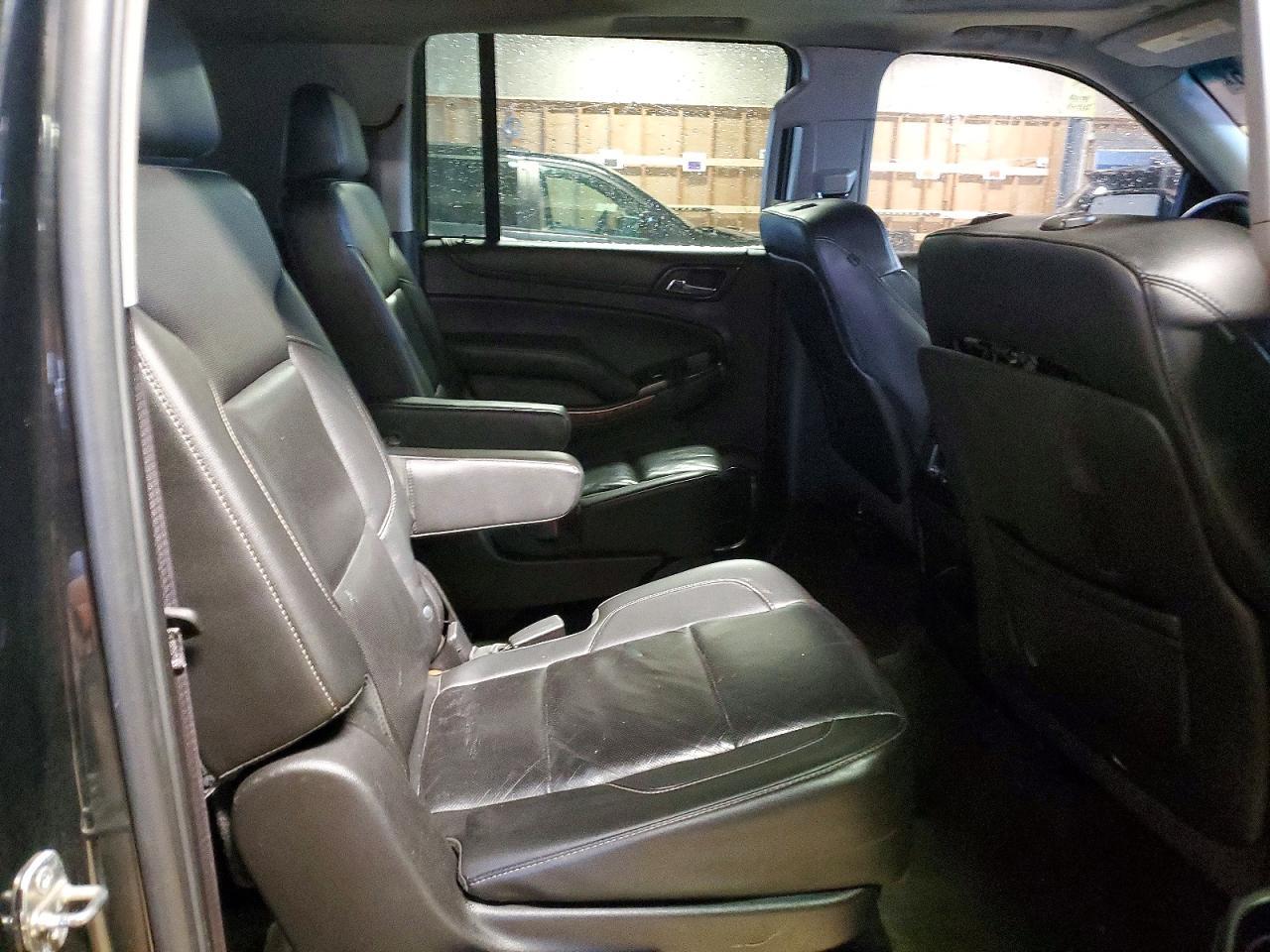 2015 Chevrolet Suburban K1500 Ltz - zdjęcie 11