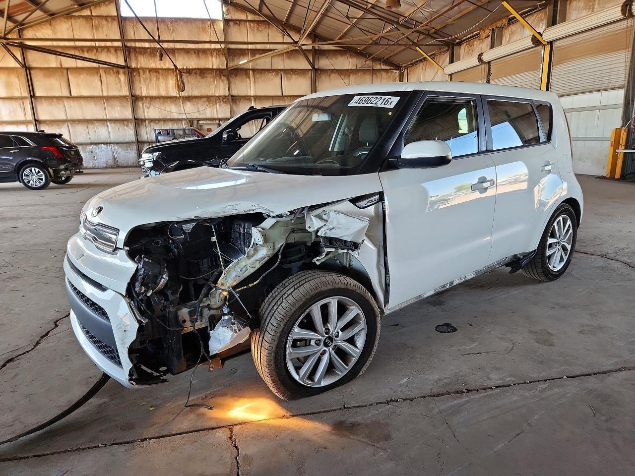 2017 Kia Soul + - zdjęcie główne