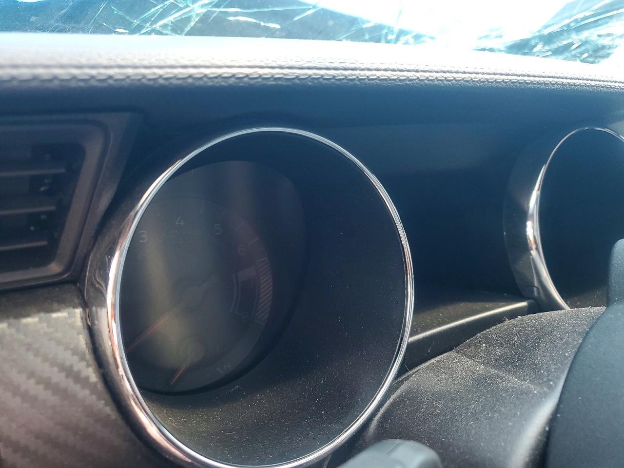 2017 Ford Mustang - zdjęcie 9