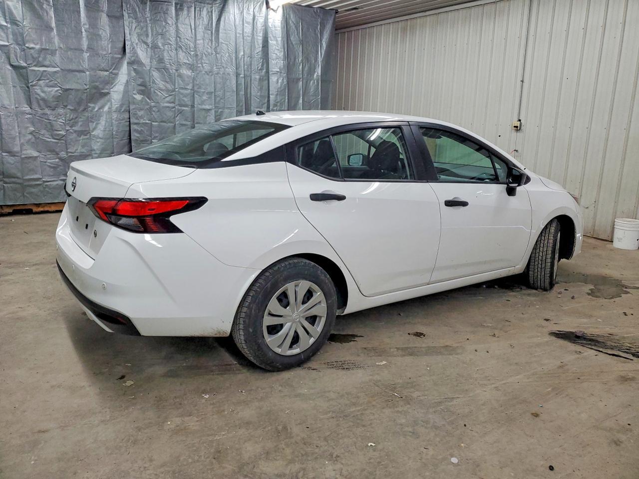 2023 Nissan Versa S - zdjęcie 3