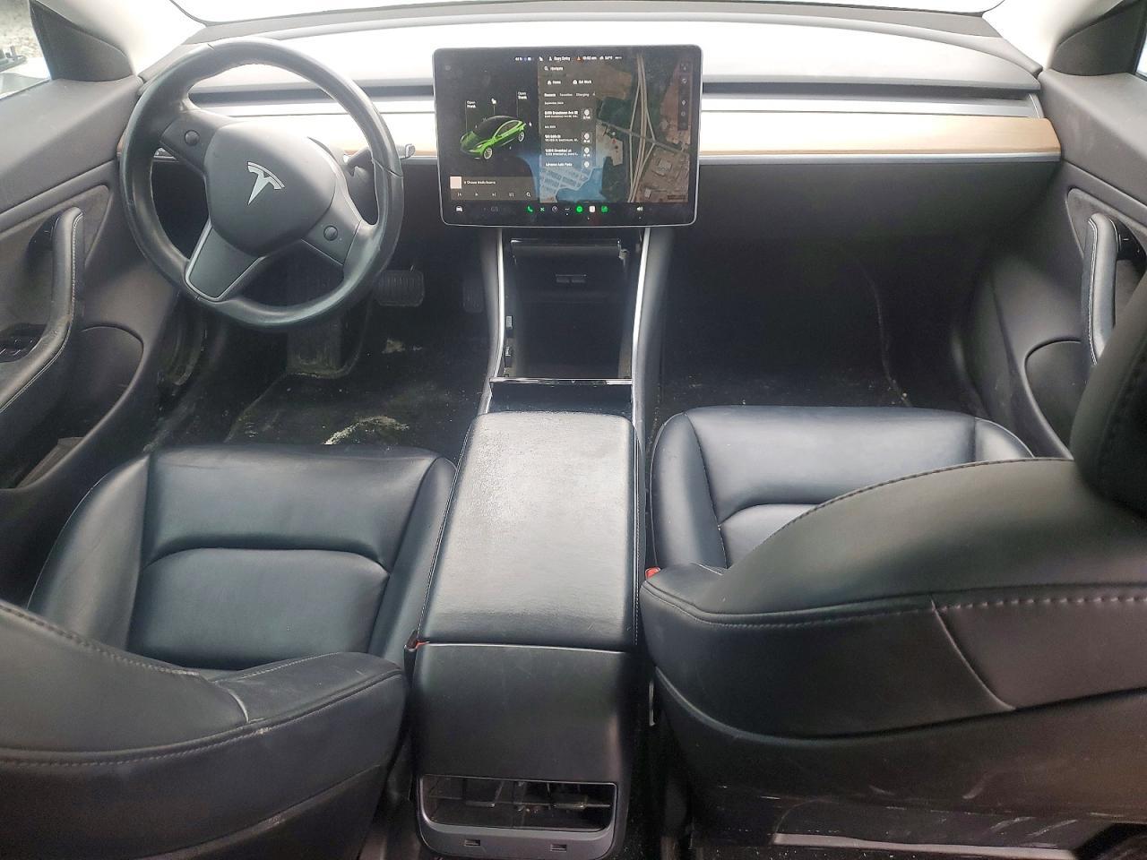 2019 Tesla Model 3 - zdjęcie 8