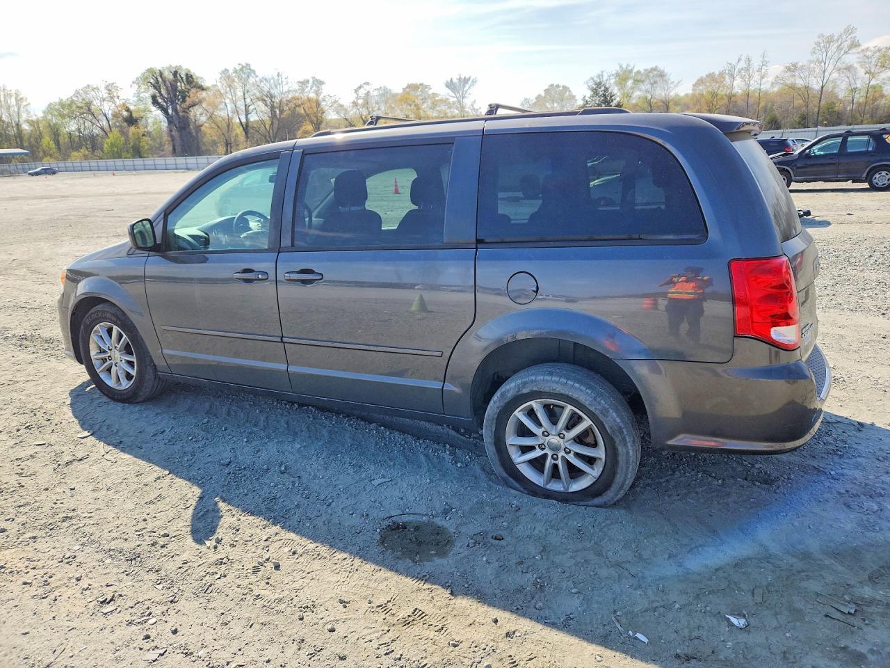 2016 Dodge Grand Caravan Sxt - zdjęcie 2