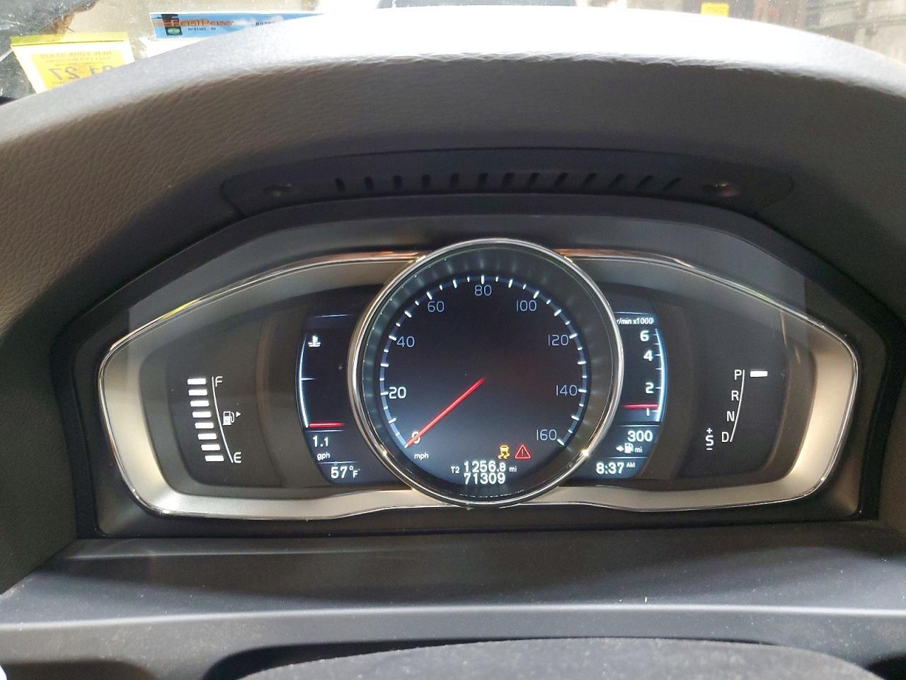 2015 Volvo V60 Premier - zdjęcie 9